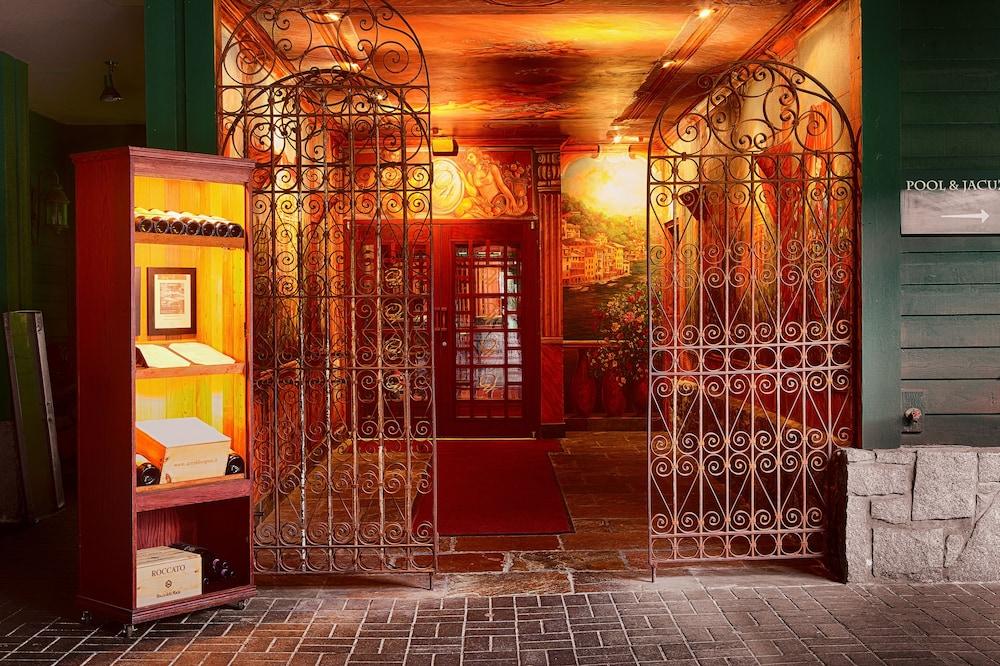 Pinnacle Hotel Γουίστλερ Εξωτερικό φωτογραφία