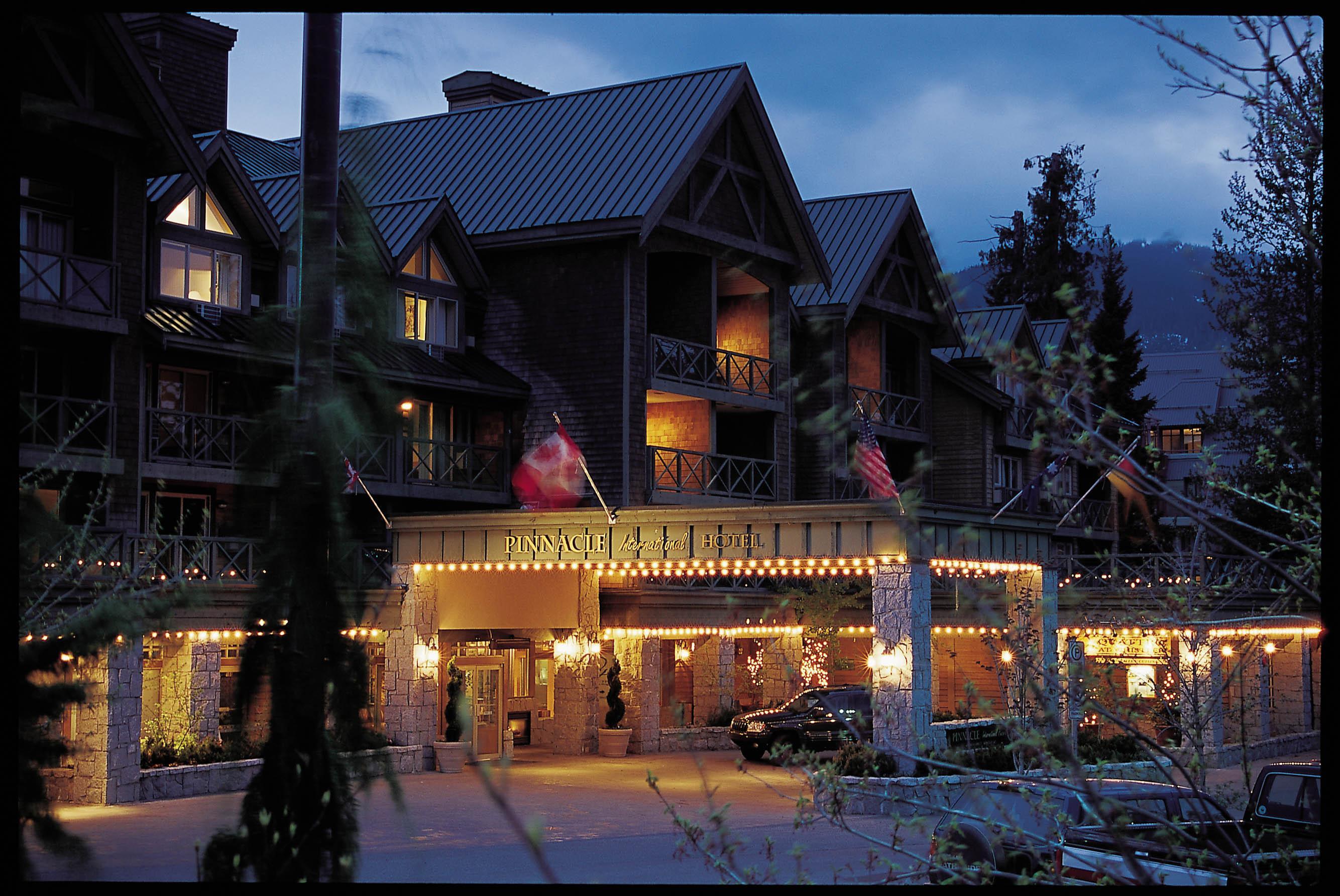 Pinnacle Hotel Γουίστλερ Εξωτερικό φωτογραφία